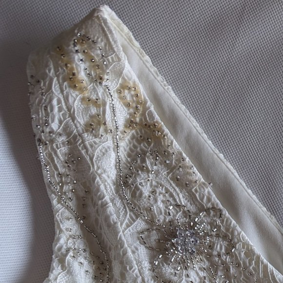 TORRID Ivory Lace Beaded Sleeveless Mermaid Wedding Dress SIZE 16 - Picture 7 of 8